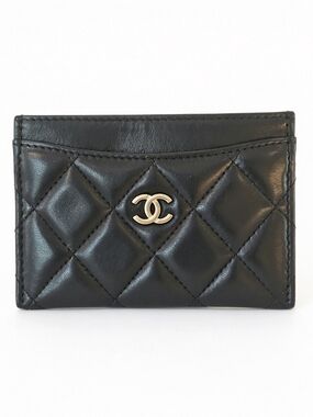 Chanel Quilted Lambskin Card Holder - Black
